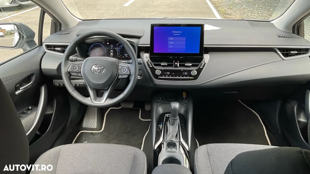 TOYOTA Corolla 2025 — imagine 8