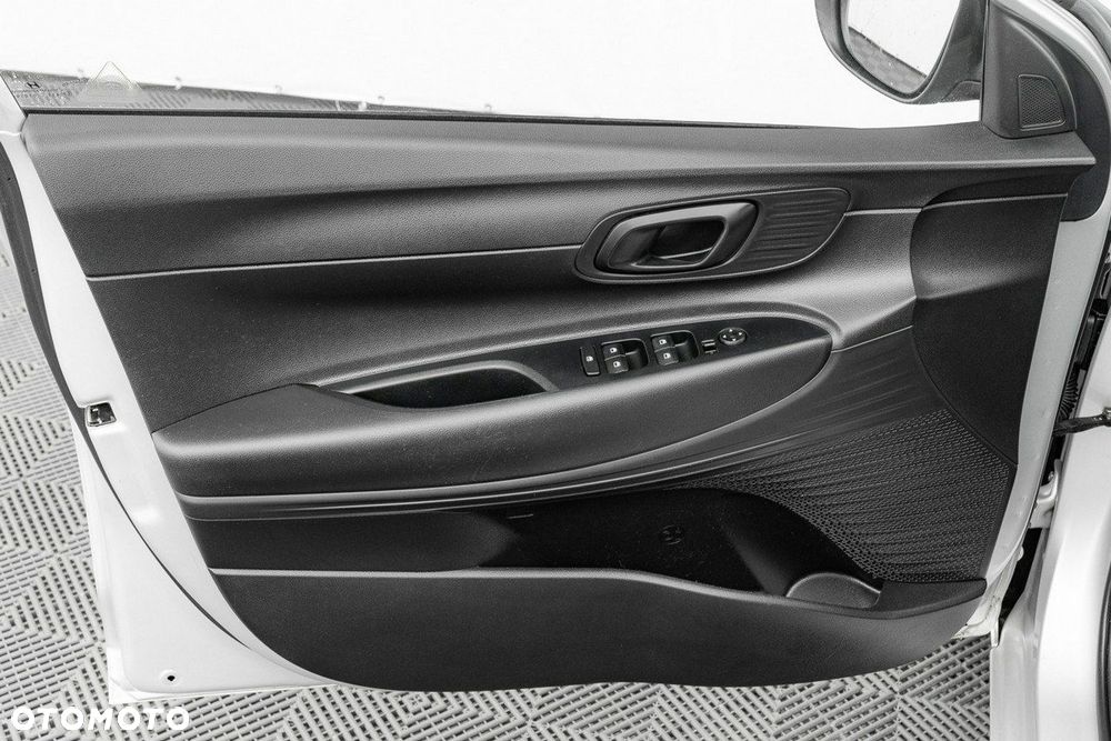 Hyundai i20 1.2 Pure - 10