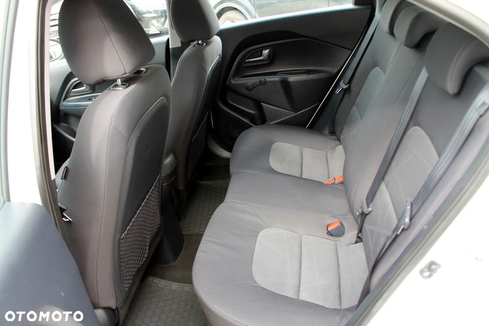 Kia Rio 1.2 ISG Dream Team Edition - 13