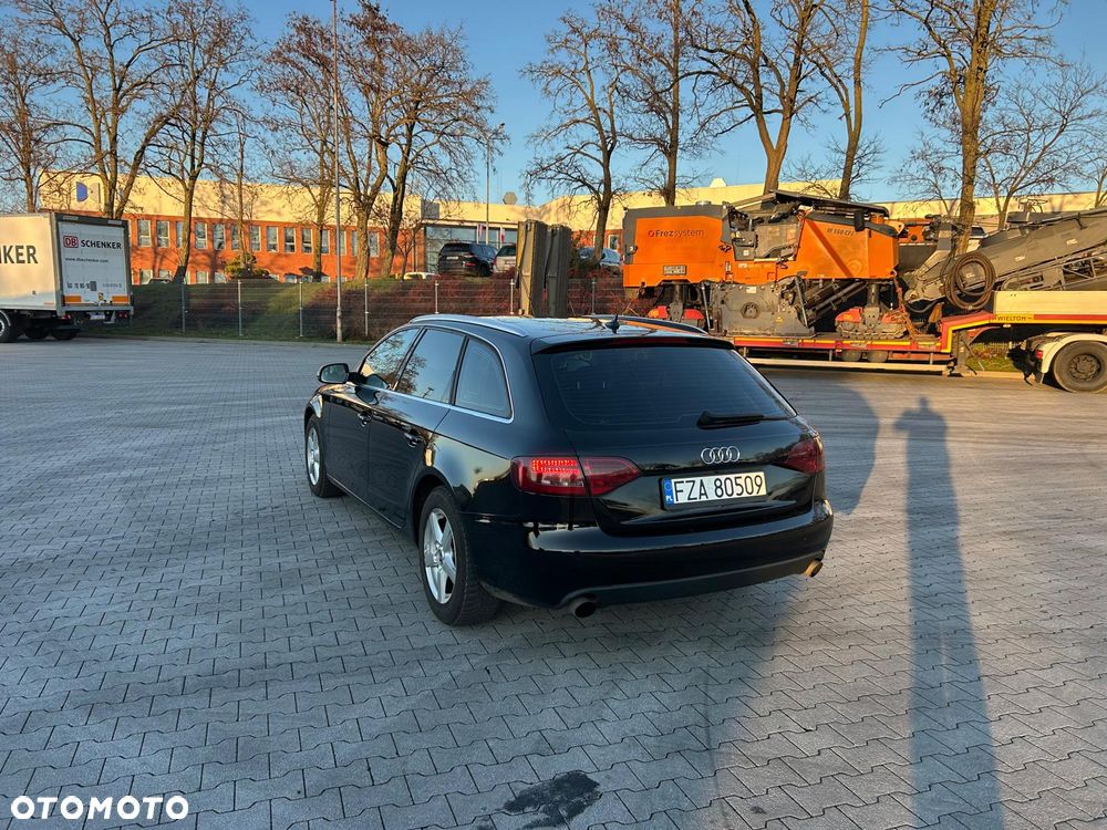 Audi A4 Avant 2.0 TFSI Quattro S tronic - 4