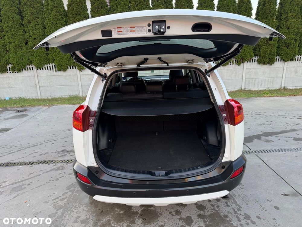 Toyota RAV4 - 10
