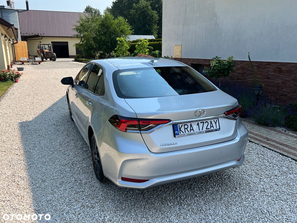 Toyota Corolla - 13