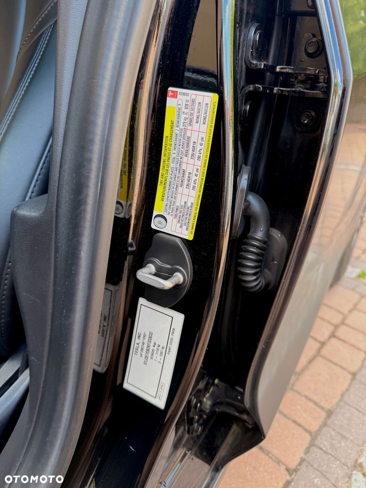 Tesla Model 3 - 19