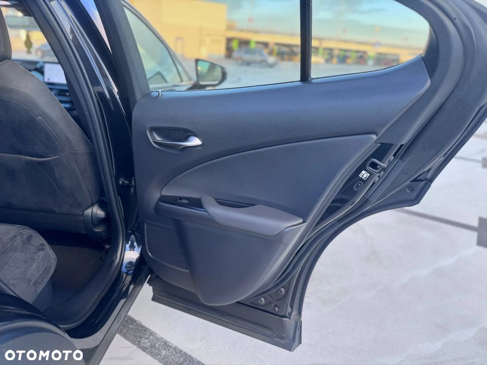 Lexus UX 200 GPF Elegance 2WD - 11