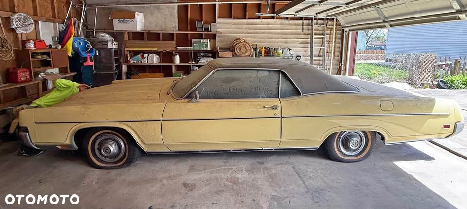 Mercury Marquis - 21