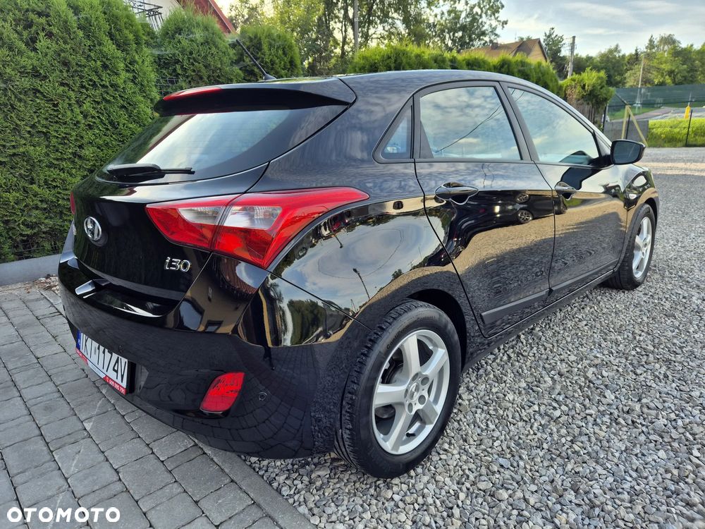 Hyundai i30 blue 1.4 Classic Navigation - 17