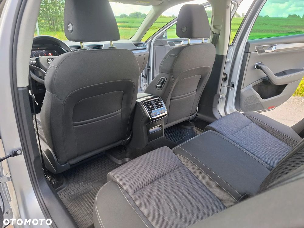 Skoda Superb 1.5 TSI Ambition DSG - 7