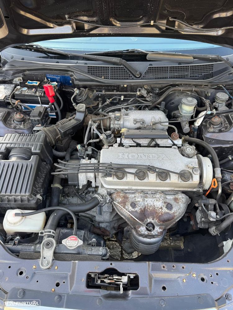 Honda Civic 1.5i LS - 12