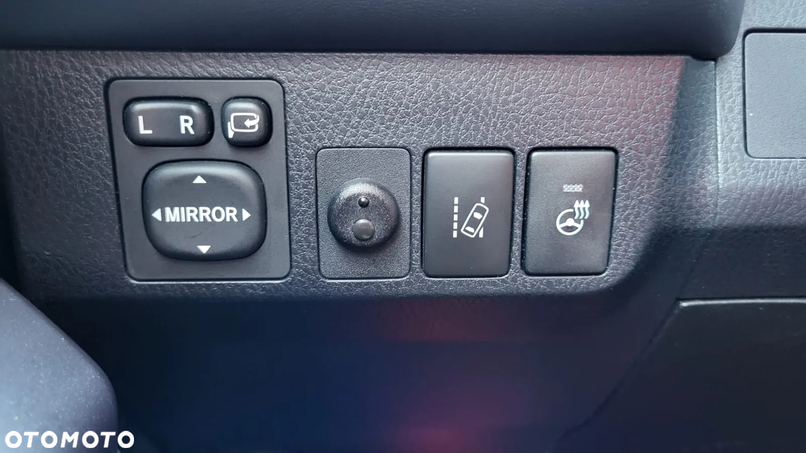 Toyota RAV4 Hybrid Selection 4x2 - 29