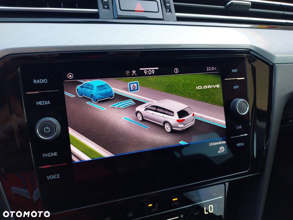 Volkswagen Passat Variant - 21