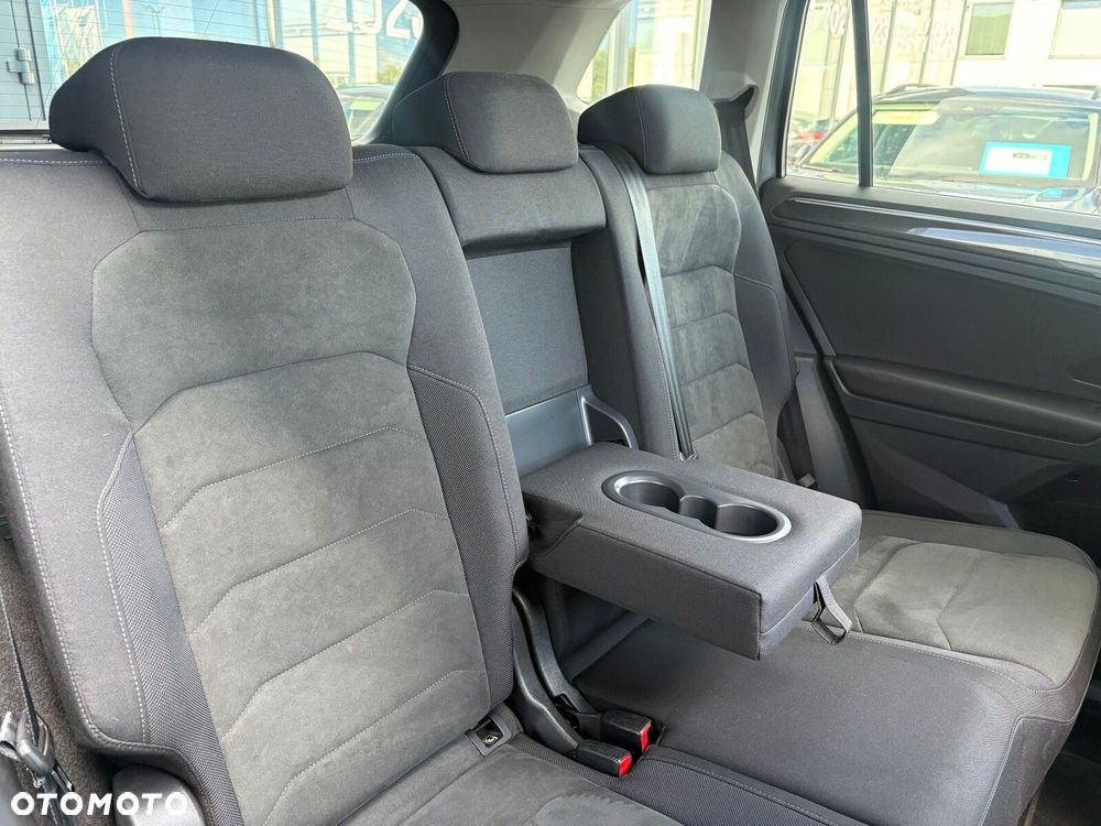 Volkswagen Tiguan Allspace - 17