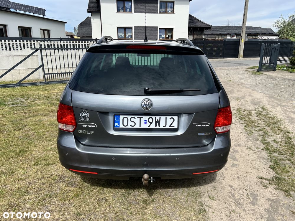 Volkswagen Golf - 6