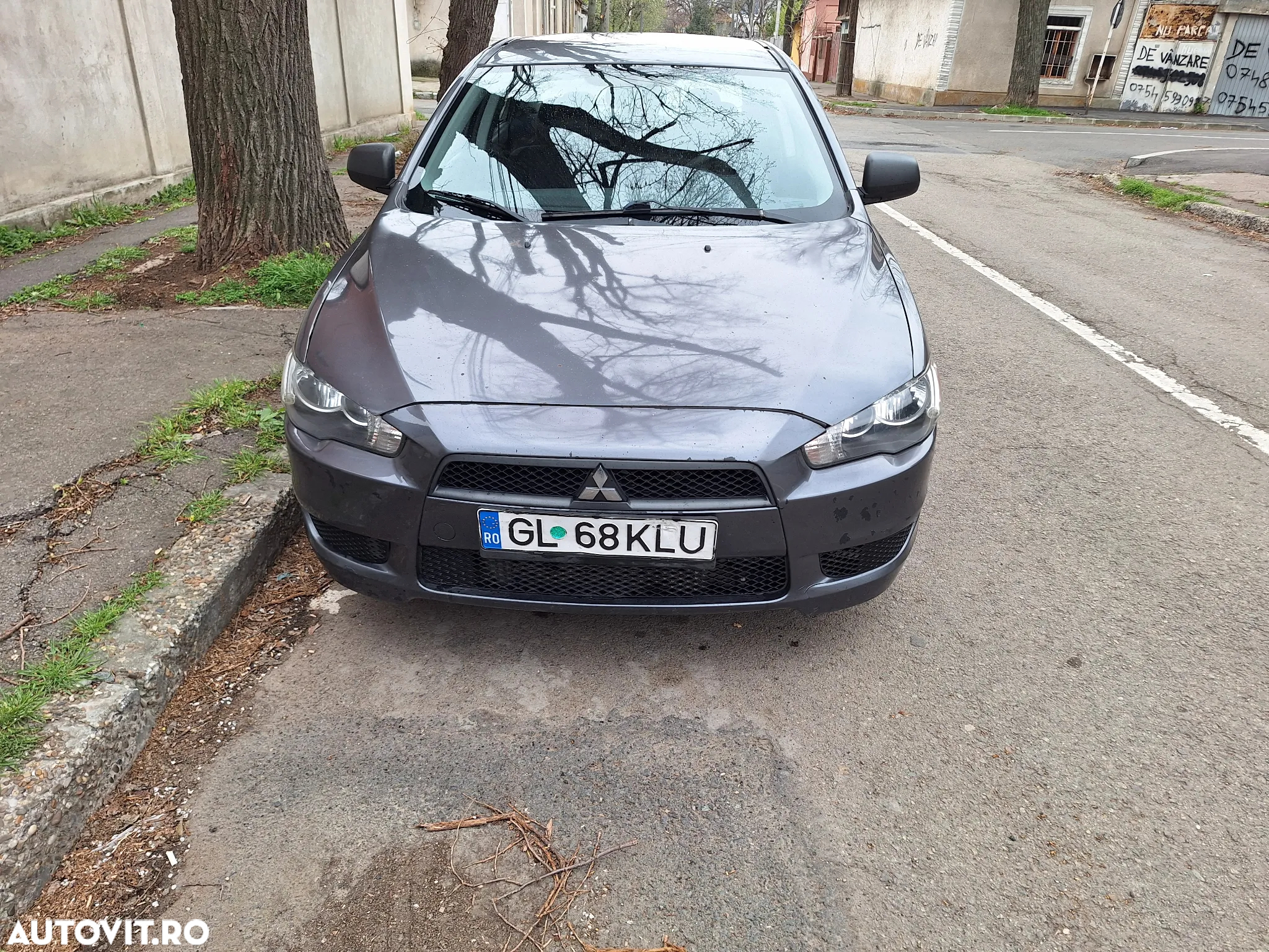Mitsubishi Lancer - 2