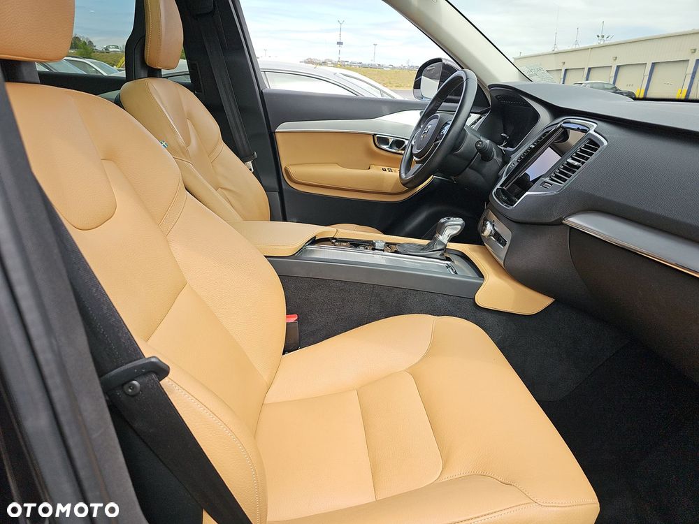 Volvo XC 90 T6 AWD Geartronic Momentum - 8