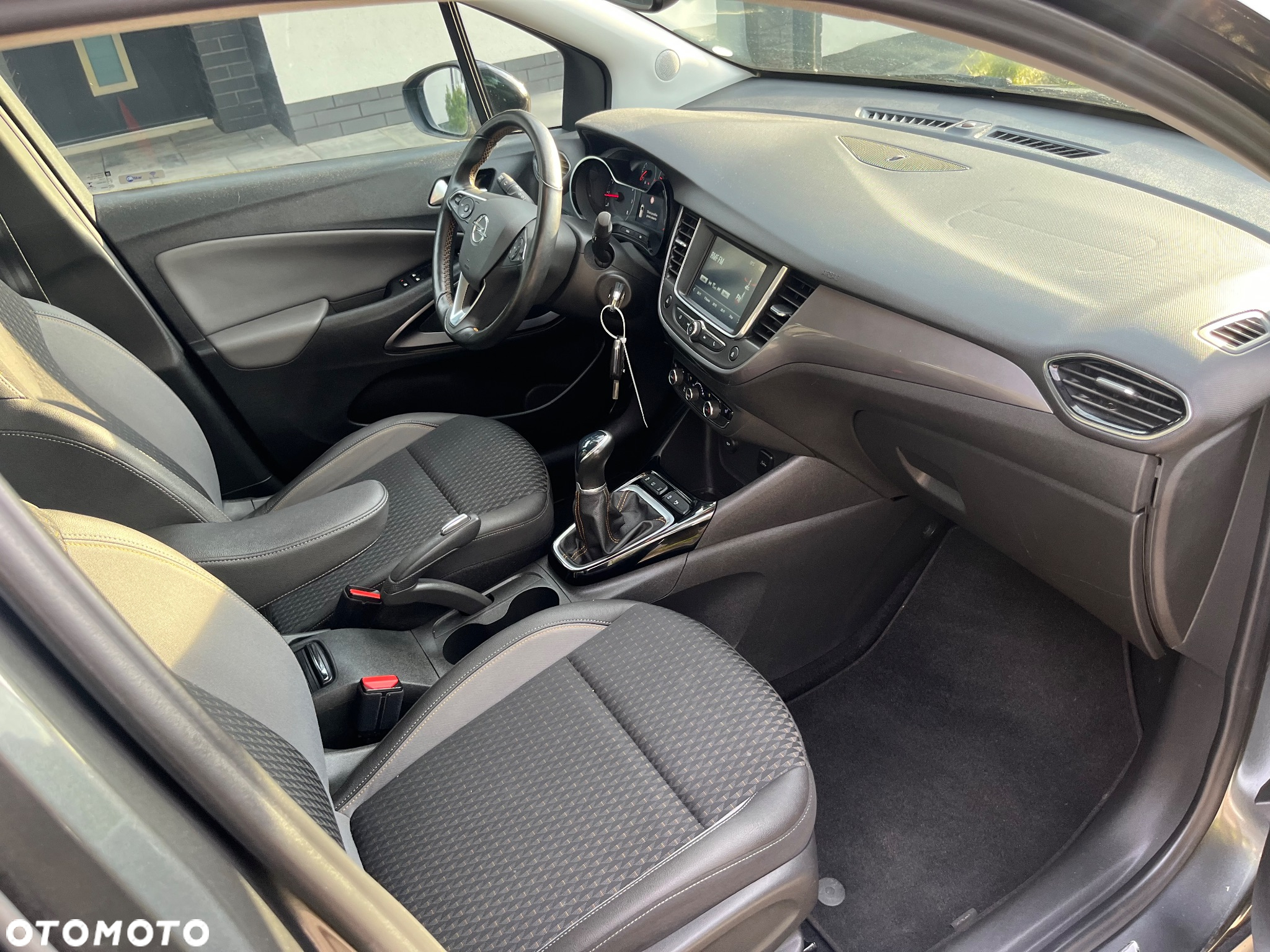 Opel Crossland X - 15