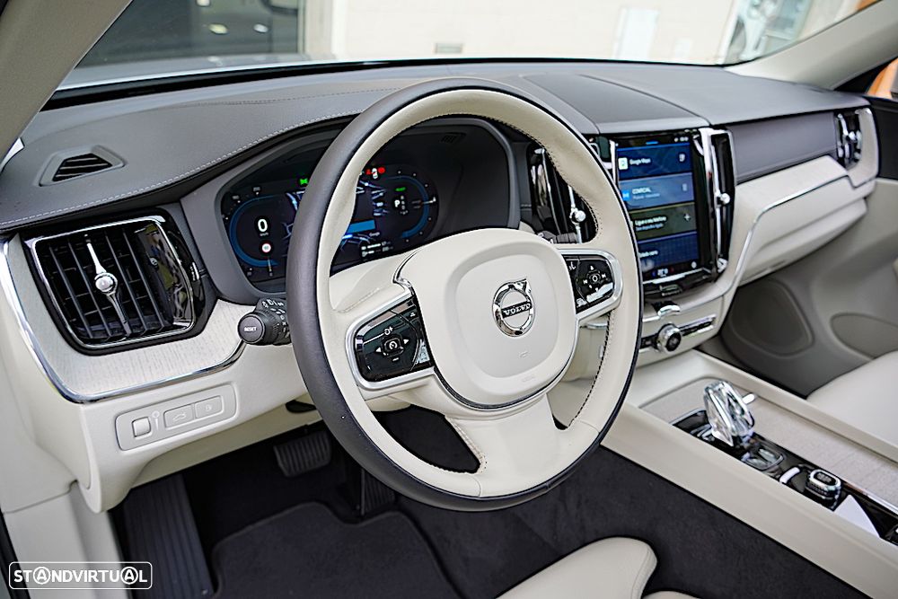 Volvo XC 60 2.0 T6 PHEV Inscription AWD - 21