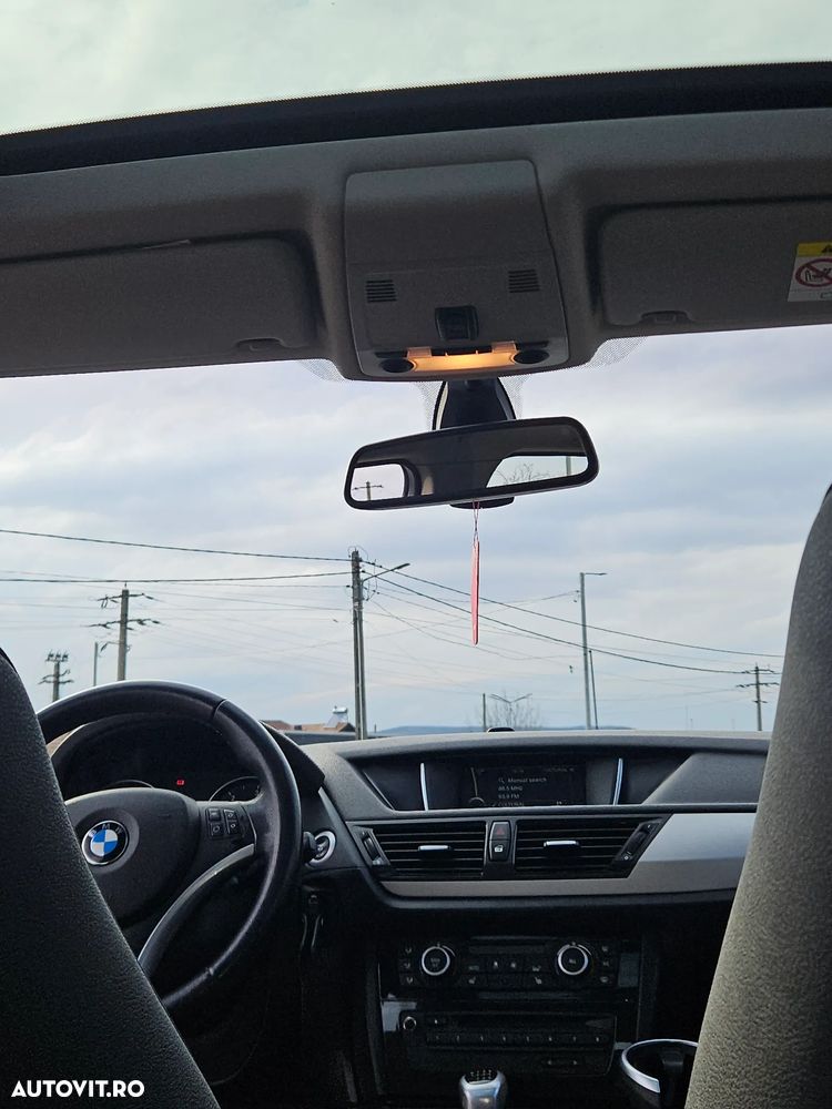 BMW X1 sDrive18d Sport Line - 19