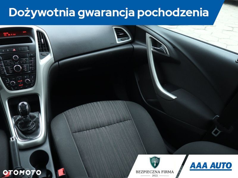 Opel Astra - 10