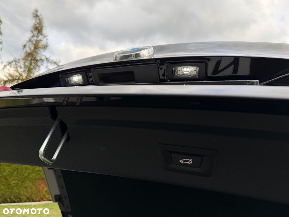 BMW Seria 3 320d xDrive Advantage sport - 33