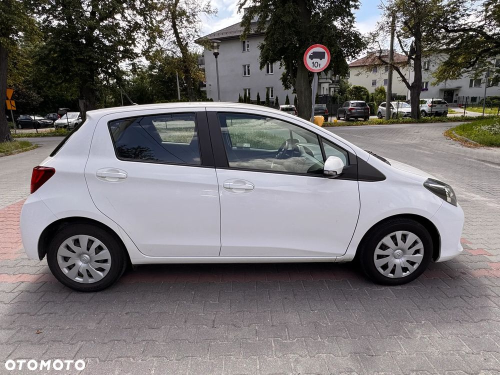 Toyota Yaris 1.0 Active EU6 - 3