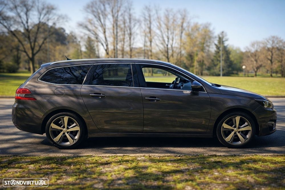 Peugeot 308 SW 1.6 e-HDi Allure J17 - 32