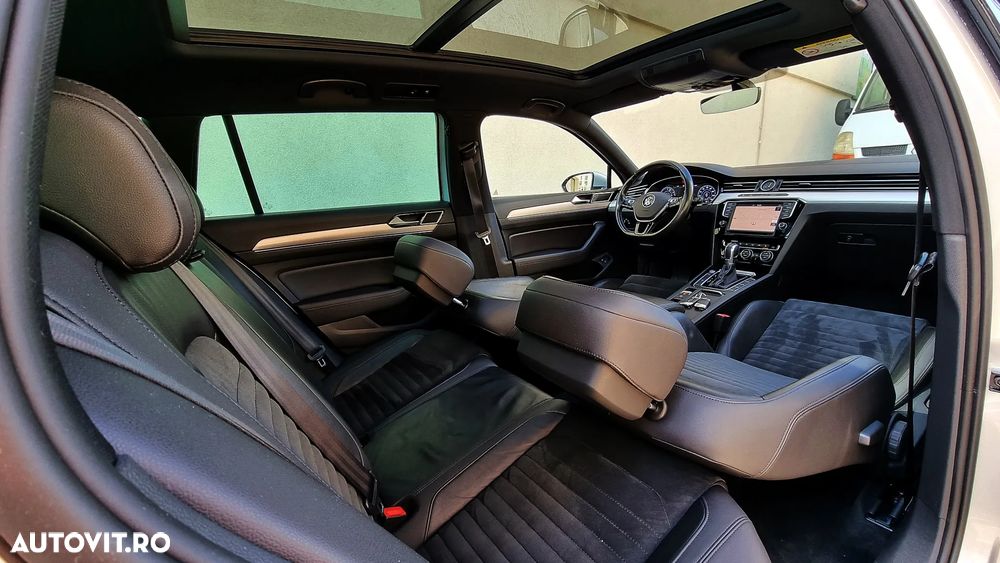 Volkswagen Passat - 11