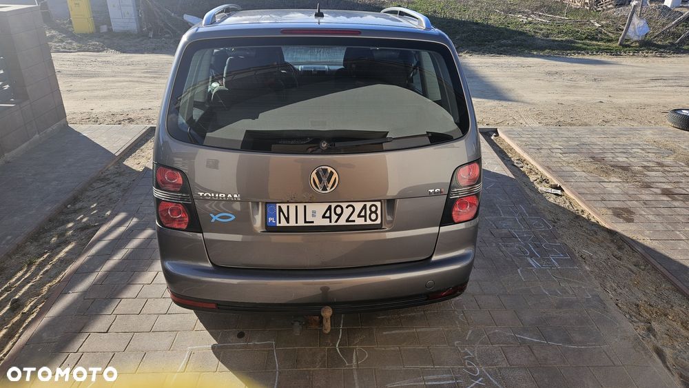 Volkswagen Touran - 3