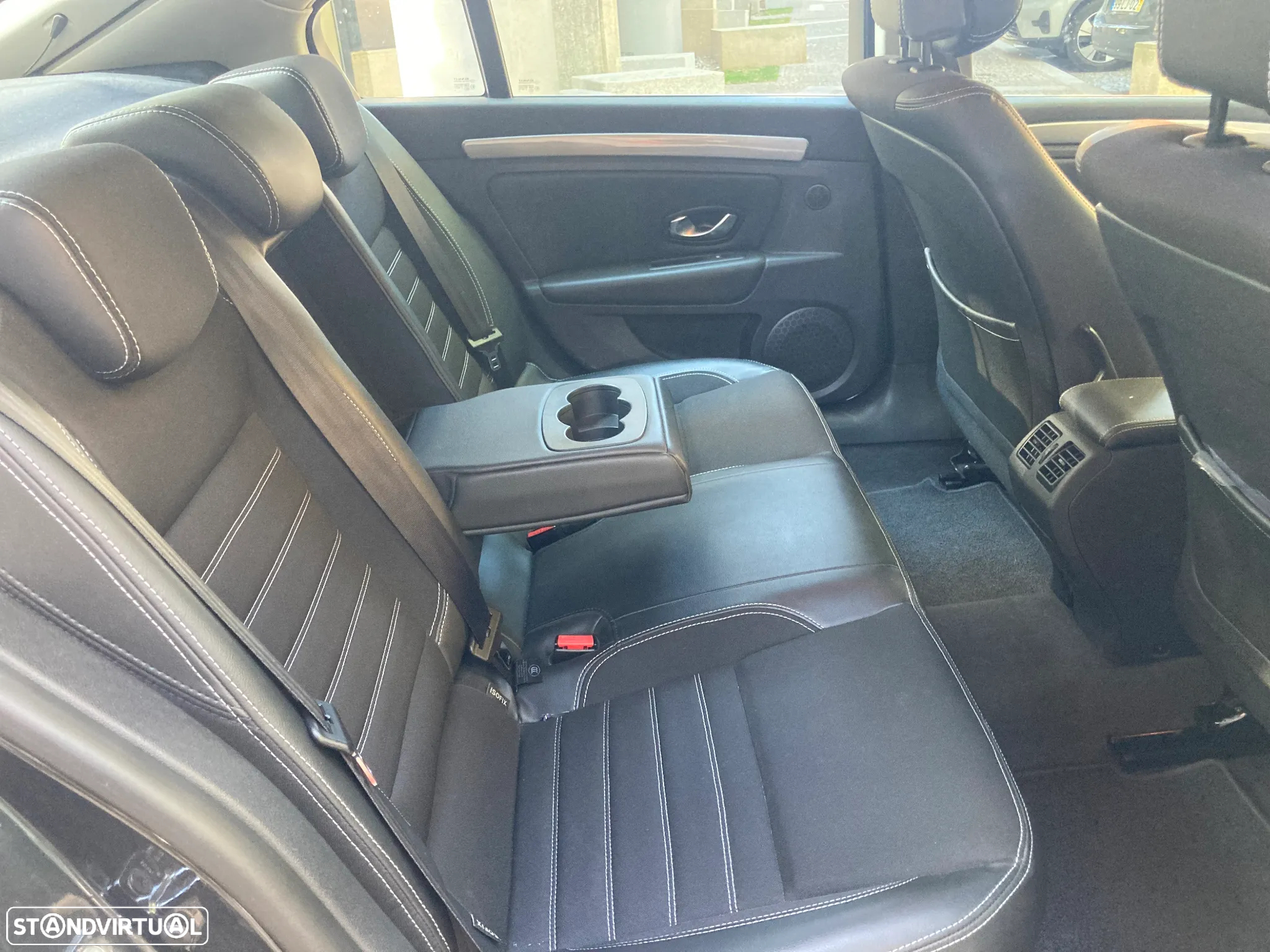 Renault Laguna 2.0 dCi Dynamique S 118g - 13