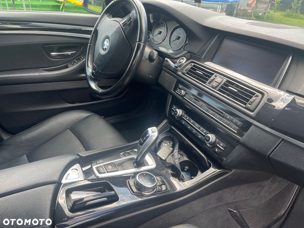 BMW Seria 5 520d - 10
