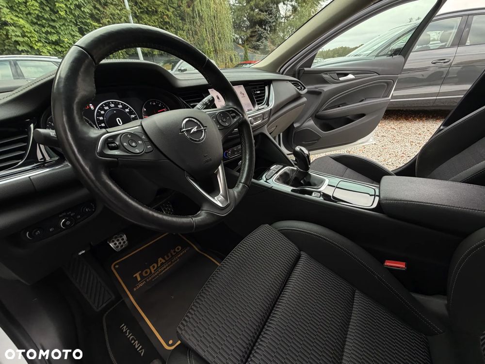 Opel Insignia - 19