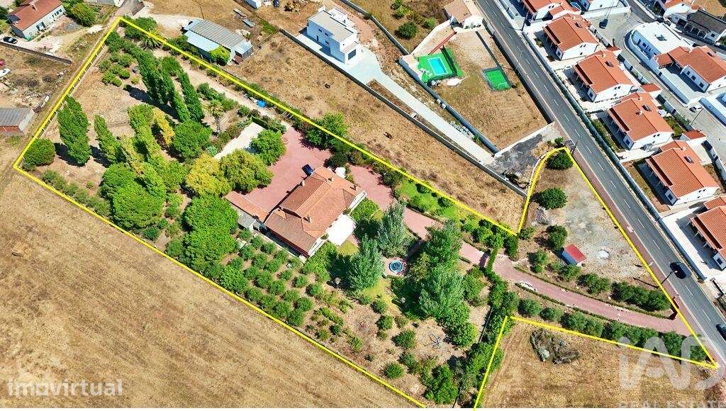 Casa / Villa T4 em Lamas e Cercal de 550,00 m2 - Grande imagem: 2/30