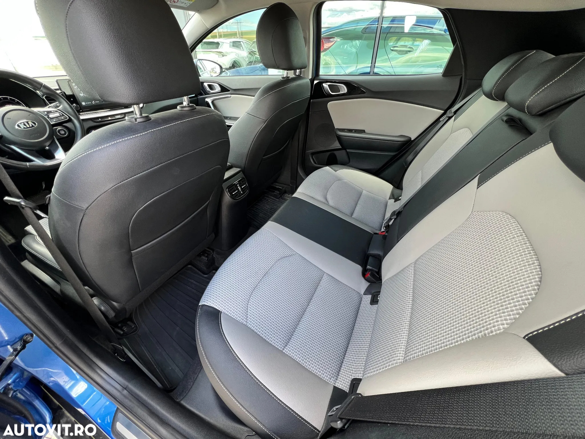Kia XCeed 1.4 T-GDI 7DCT Style+ - 11