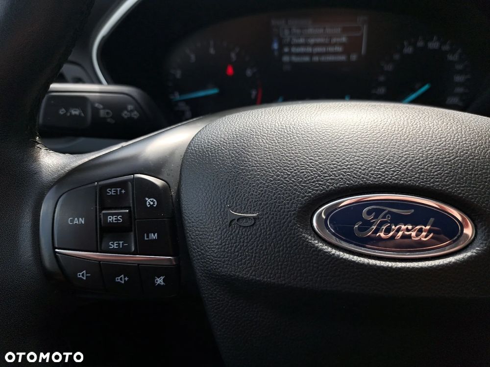 Ford Focus 1.0 EcoBoost Titanium Business - 22
