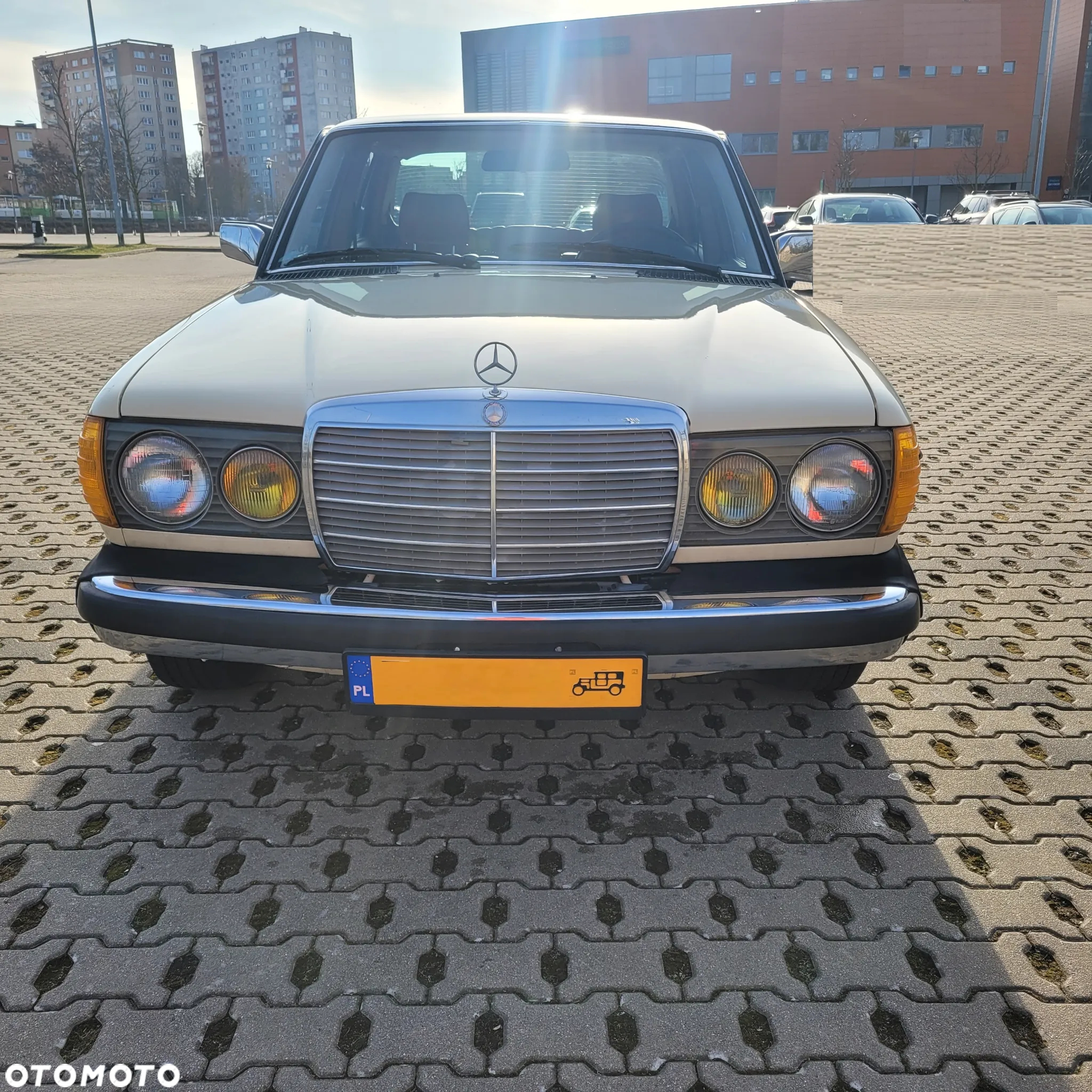 Mercedes-Benz W123 - 4