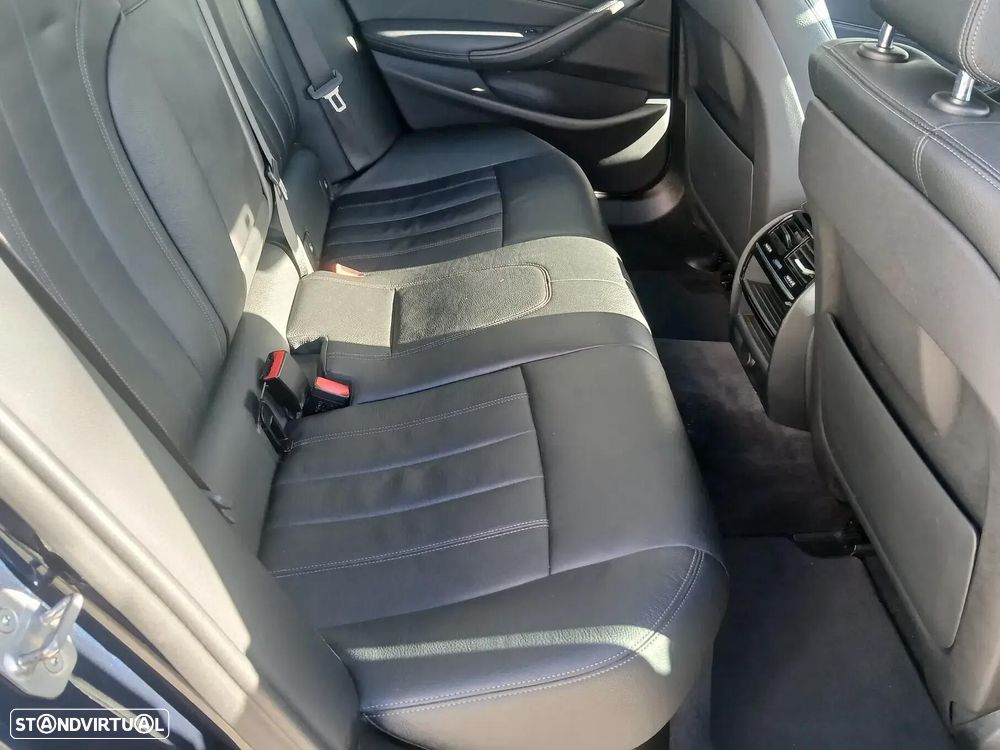 BMW 520 d Line Luxury Auto - 11