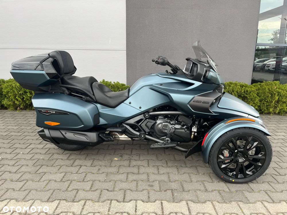 Can-Am Spyder - 9