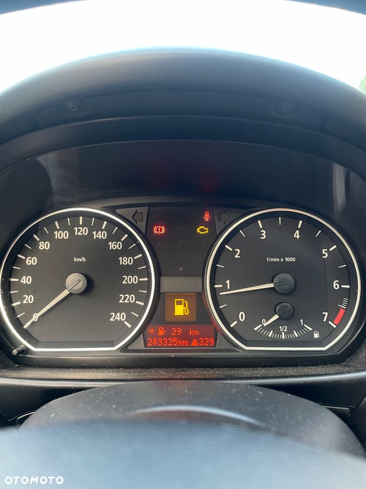 BMW Seria 1 116i - 11