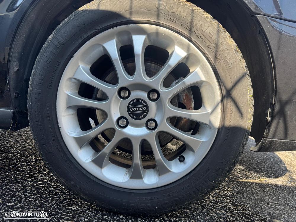 Volvo S40 1.6 - 8