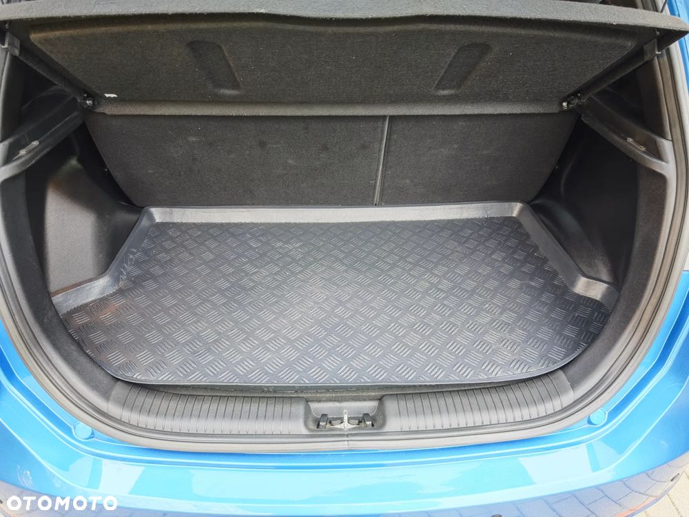 Hyundai ix20 1.4 Classic + - 22