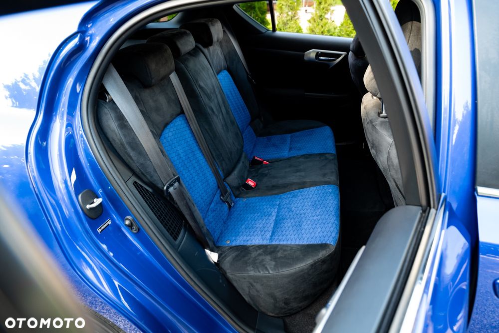 Lexus CT 200h F Sport - 22