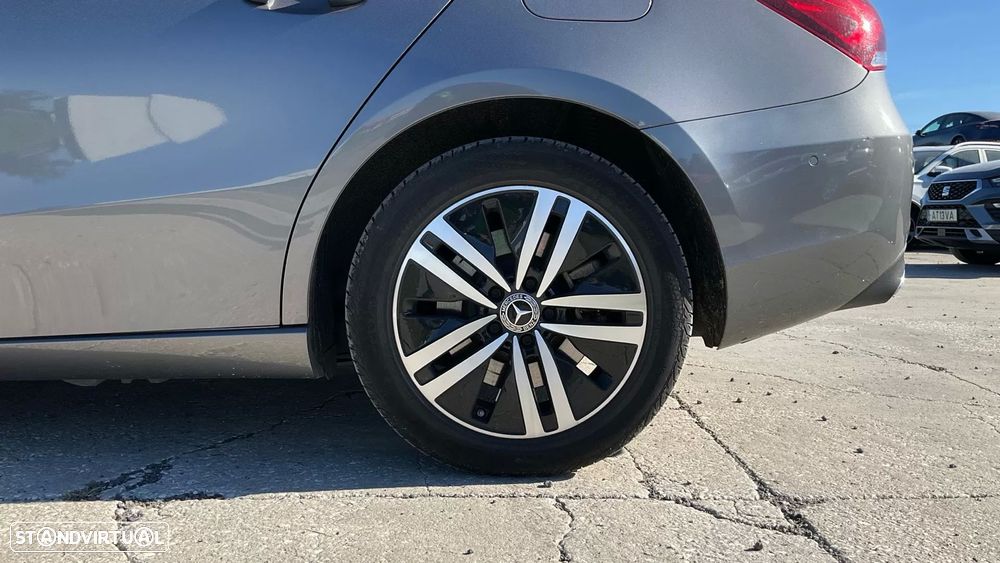 Mercedes-Benz A 250 Limousine e Progressive - 5