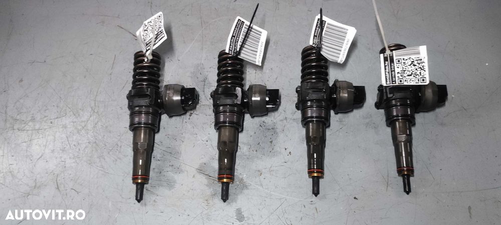Injector injectoare volkswagen vw caddy an 2008 motor 19 BLS cod  038130073BN - 1