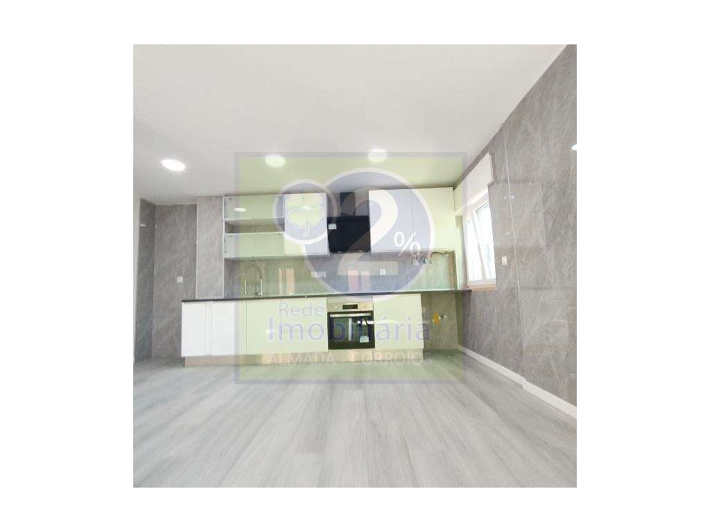 T2 remodelado, Corroios - Grande imagem: 4/21