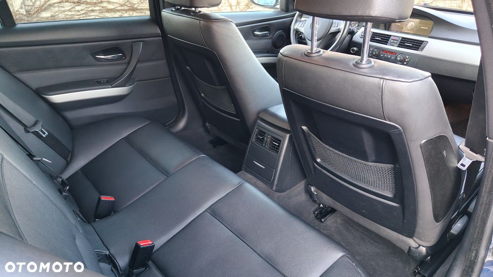 BMW Seria 3 325xi - 20