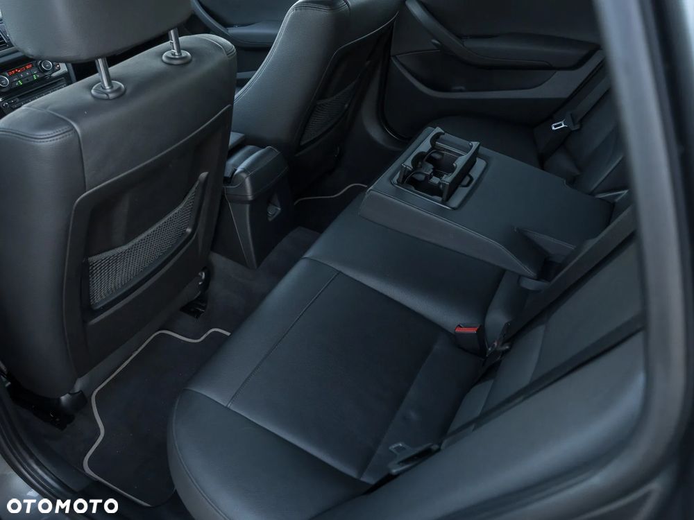 BMW X1 xDrive25d xLine - 28