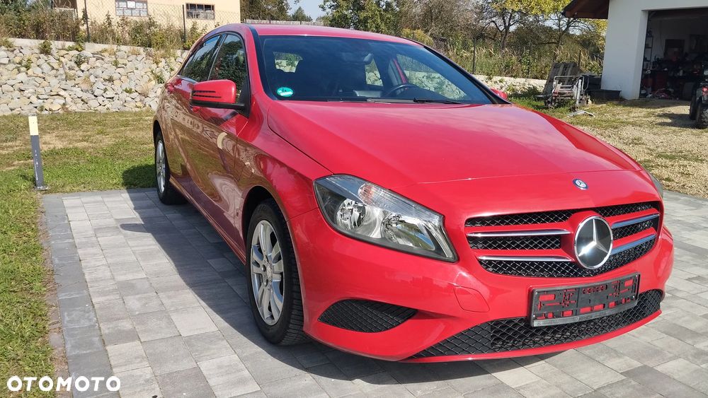 Mercedes-Benz Klasa A 180 (BlueEFFICIENCY) Urban - 2