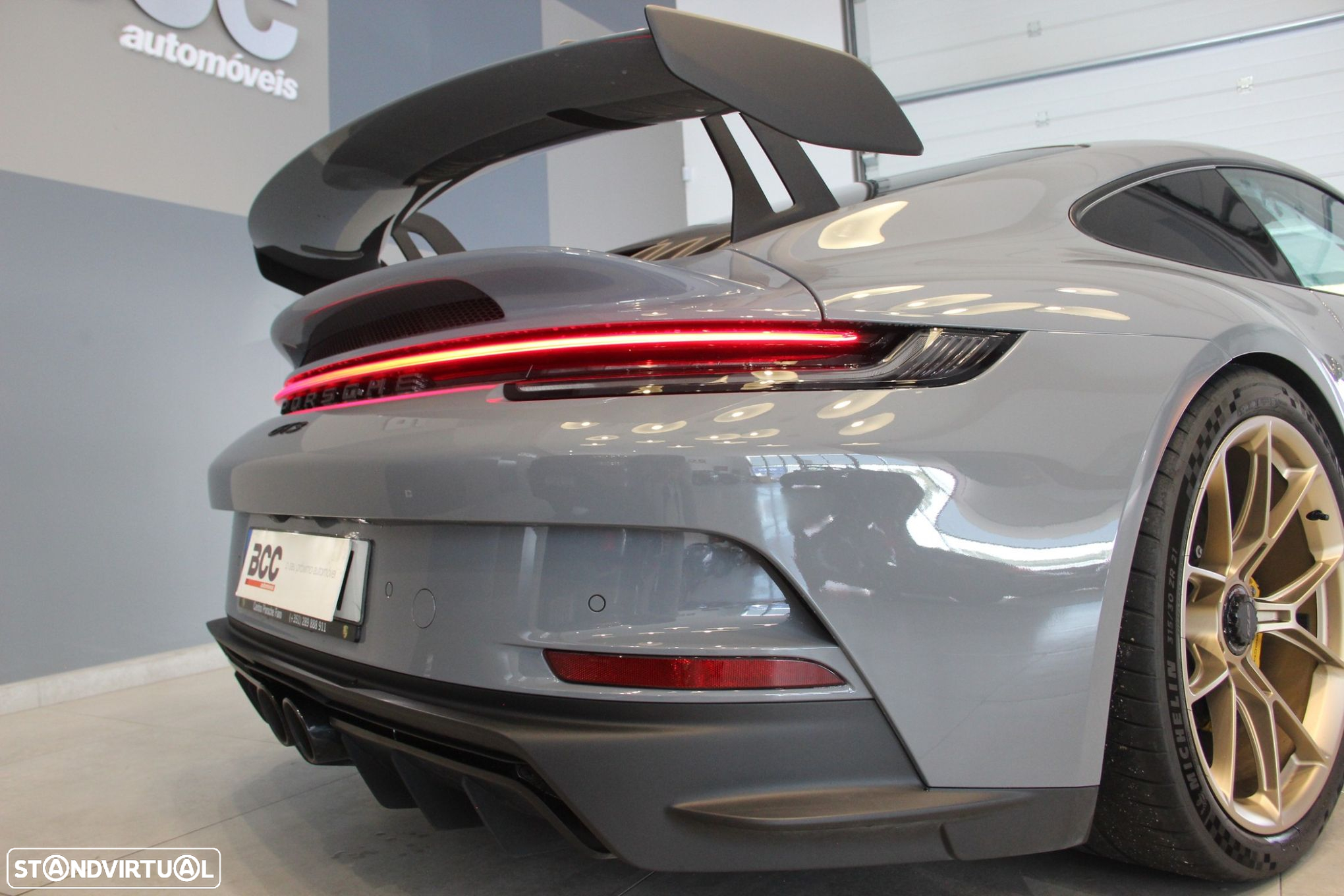 Porsche 911 (992) - 17