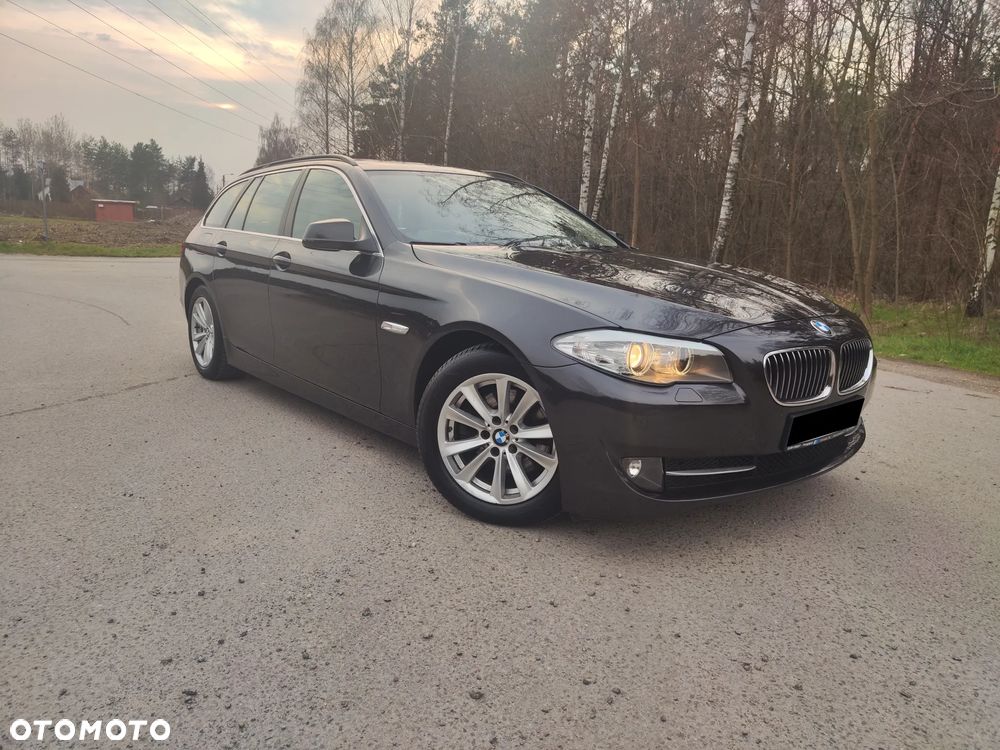 BMW Seria 5 520d Luxury Line - 2