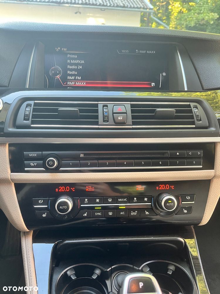 BMW Seria 5 530d Sport-Aut - 11