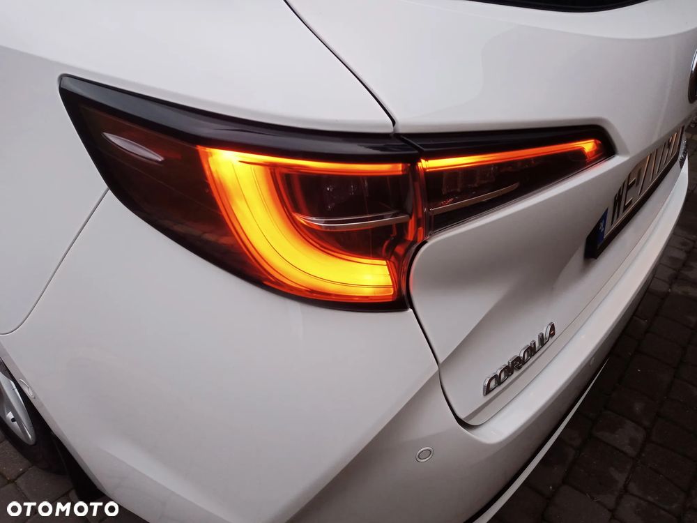Toyota Corolla 1.8 Hybrid GPF Comfort - 15